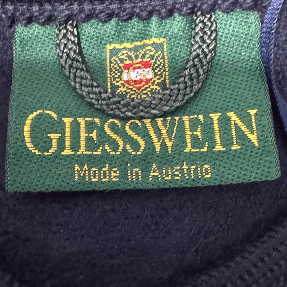 Giesswein Dark Blue wool Blazer jacket size 4 made in Austria